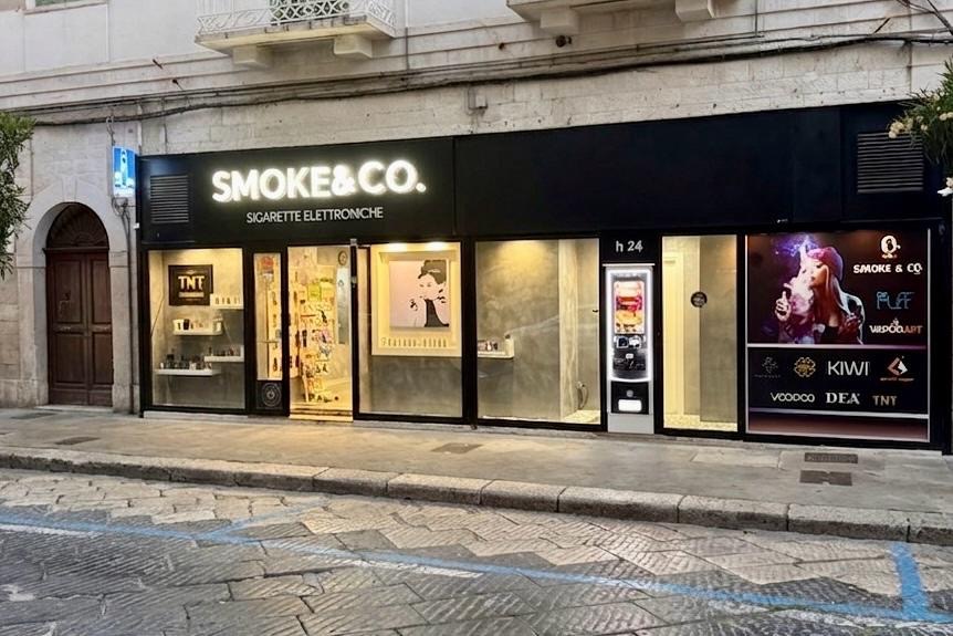 Copertina di Smoke & Co. Sigarette Elettroniche